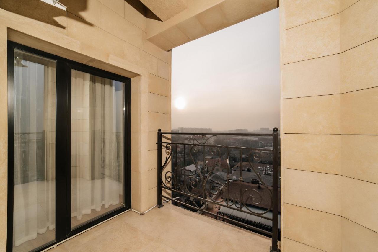 Solutel Apartments-32 Бишкек Экстерьер фото